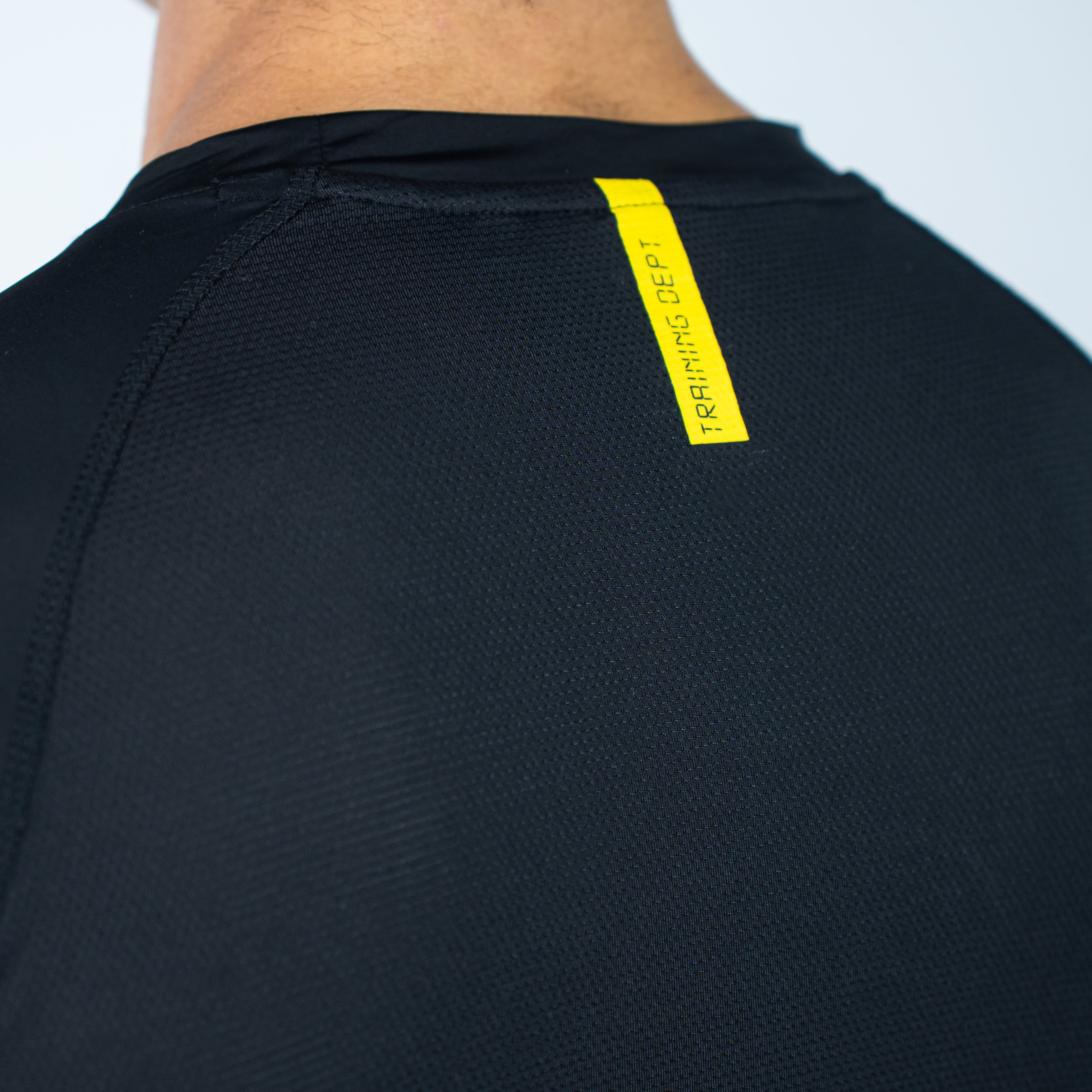 TRAINING DEPARTMENT LONG TECH T-SHIRT - BLACK