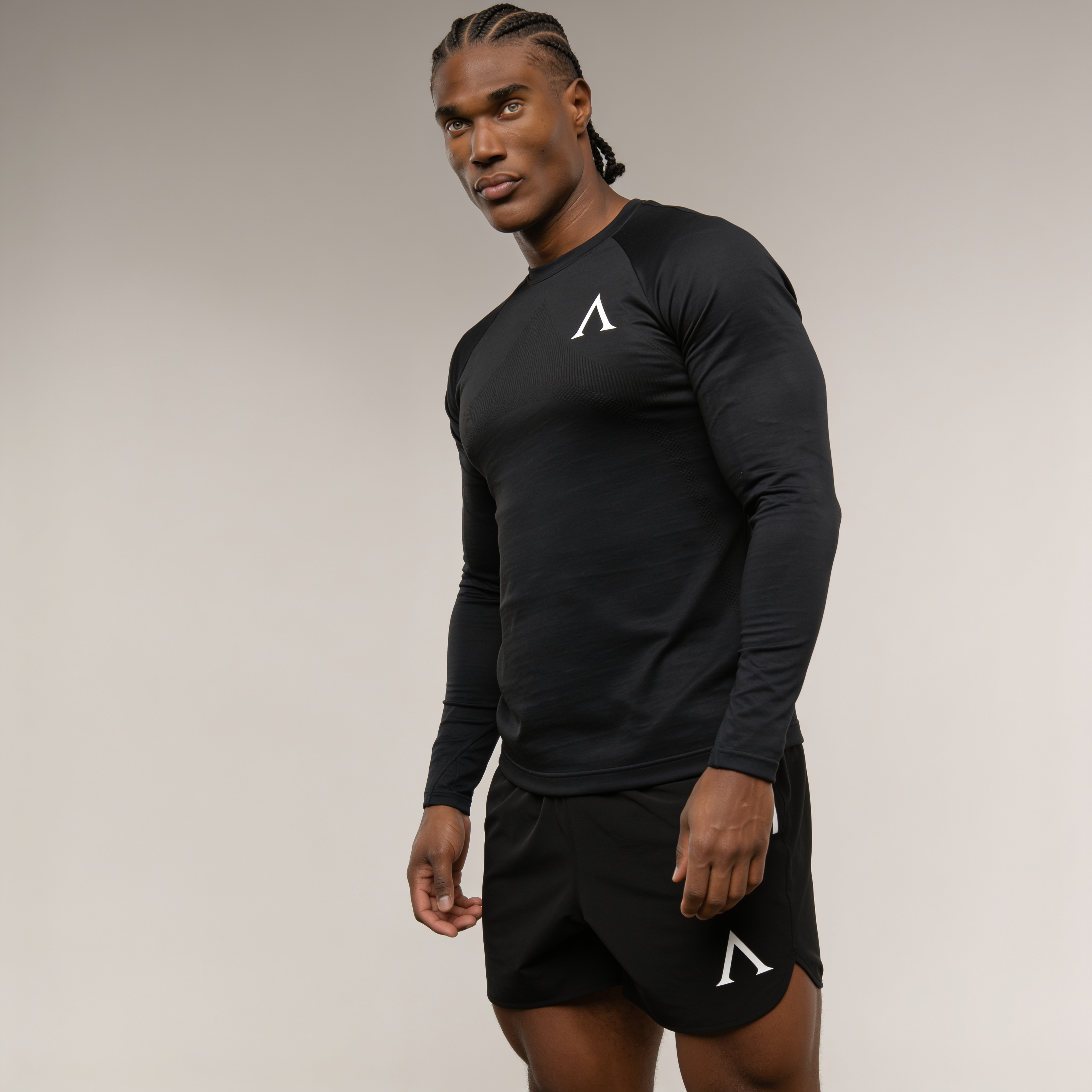 HYPERTECH LONGSLEEVE - BLACK