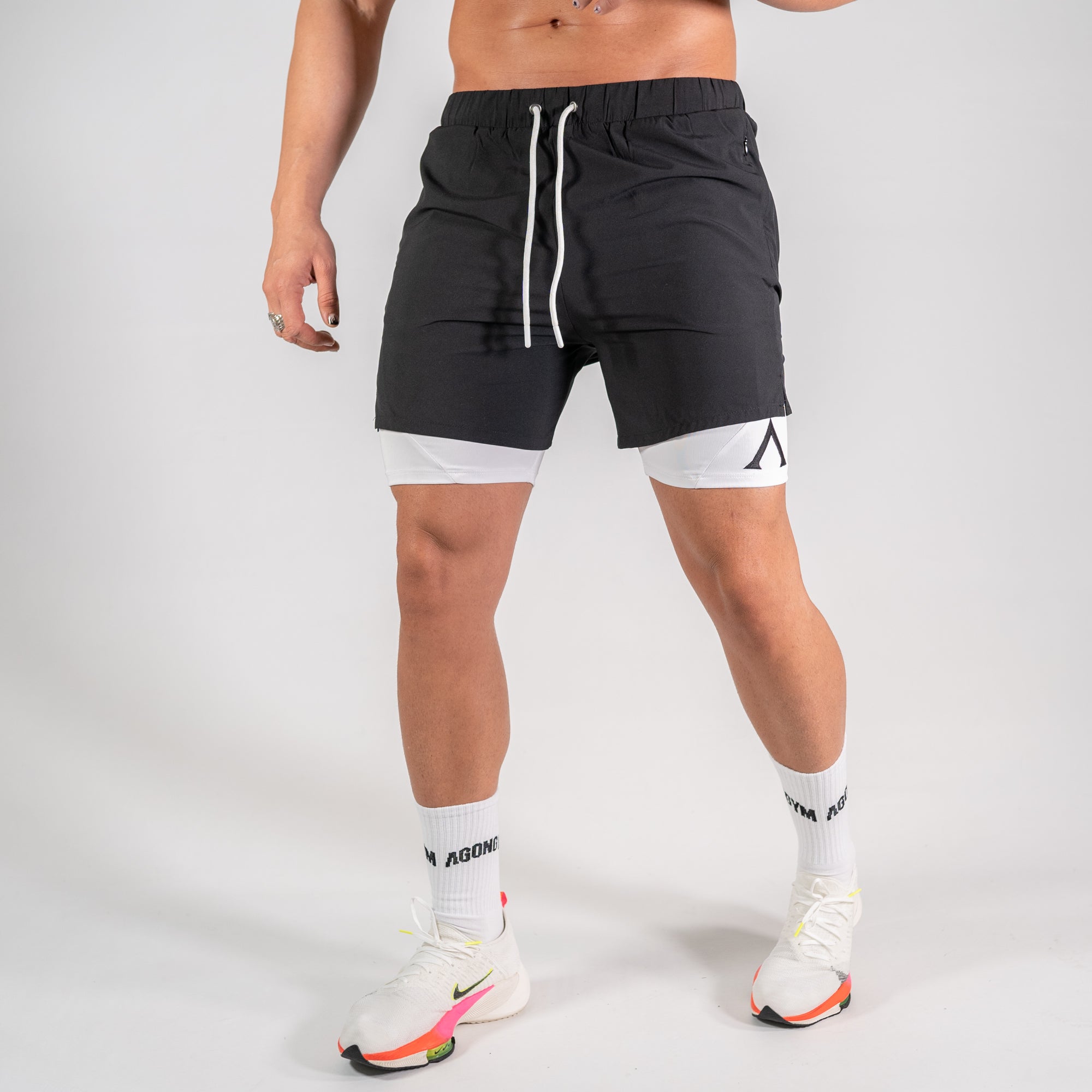 PERFORMANCE SHORT - BLACK/WHITE