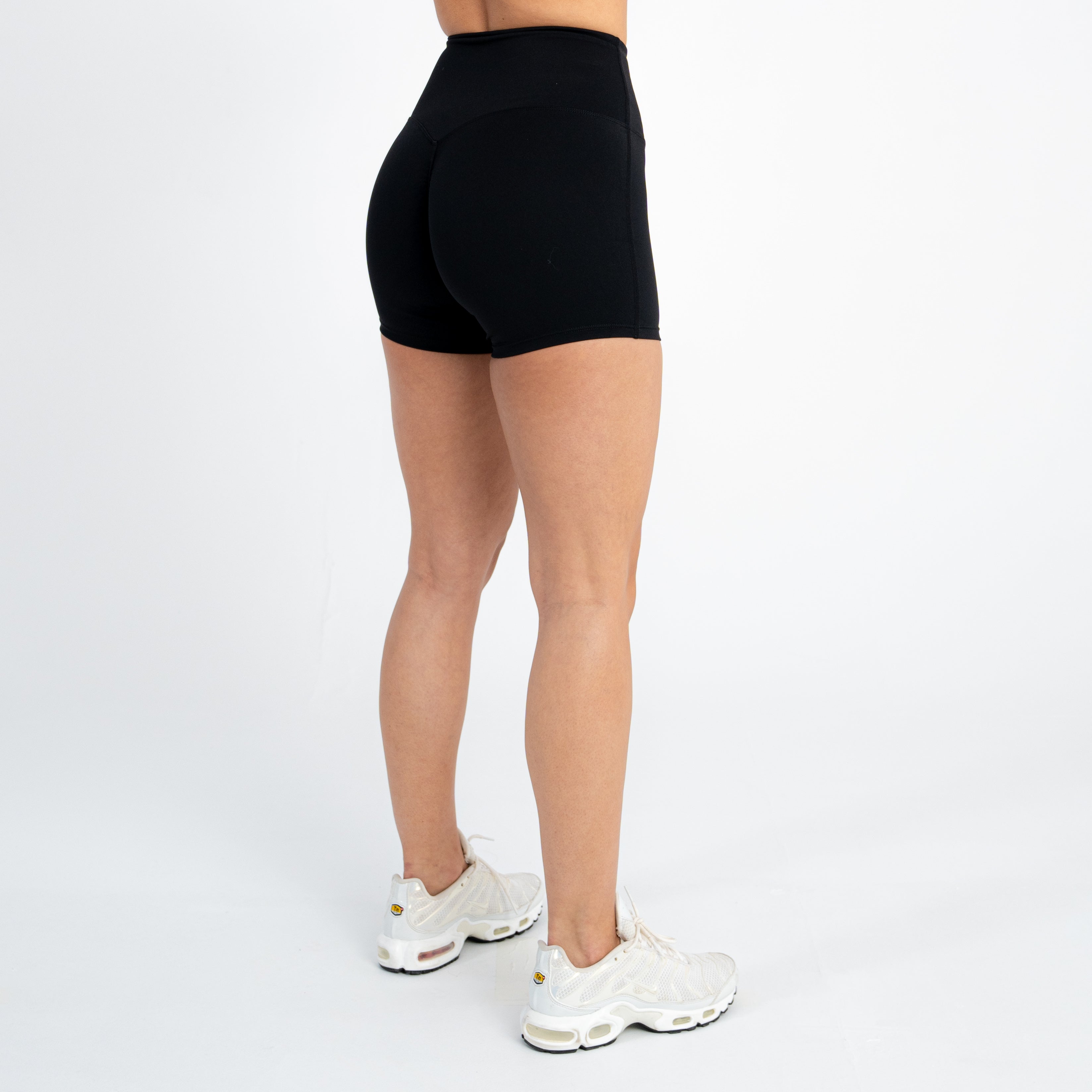 DYNAMIC SHORT - BLACK