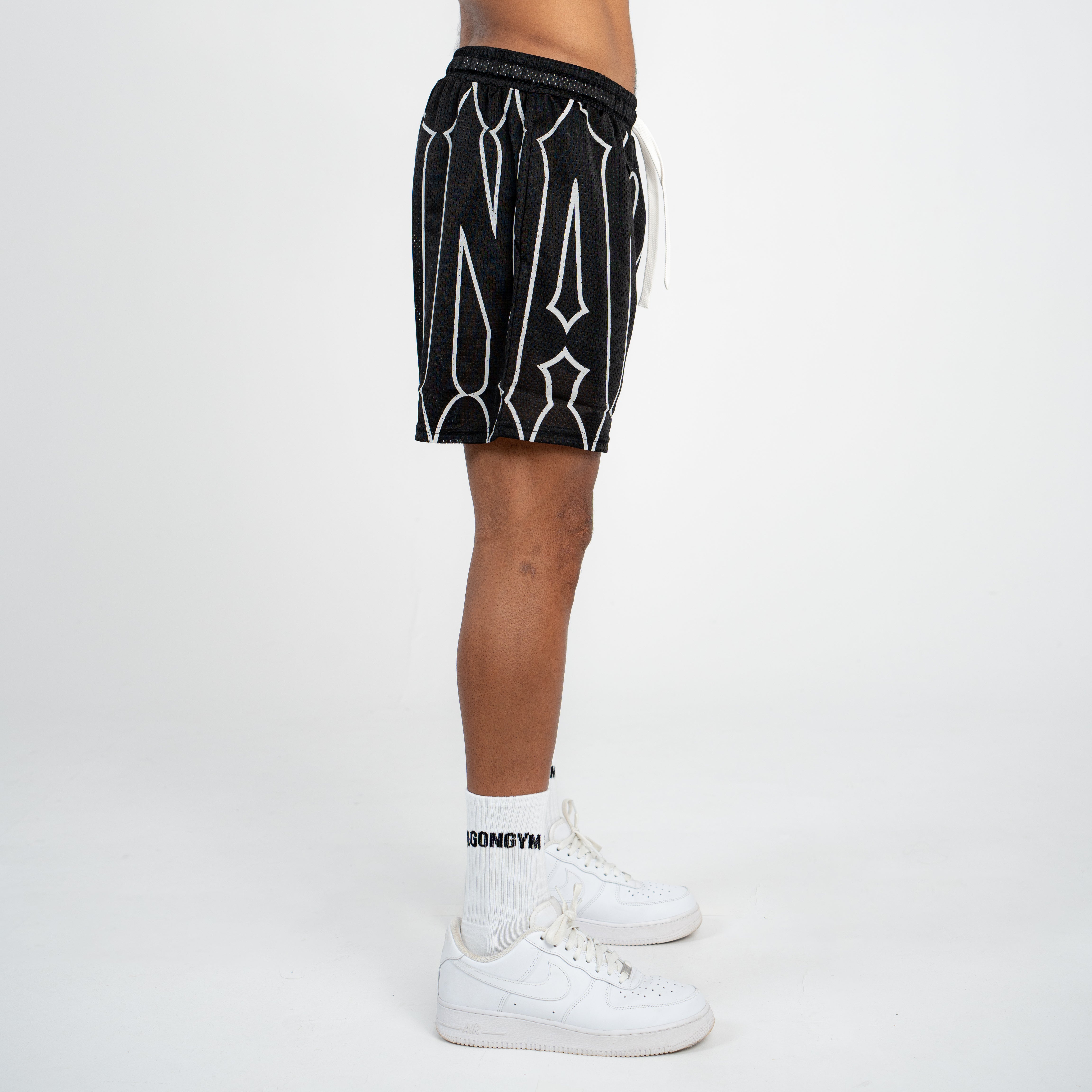 MADNESS AMBITION SHORT - BLACK