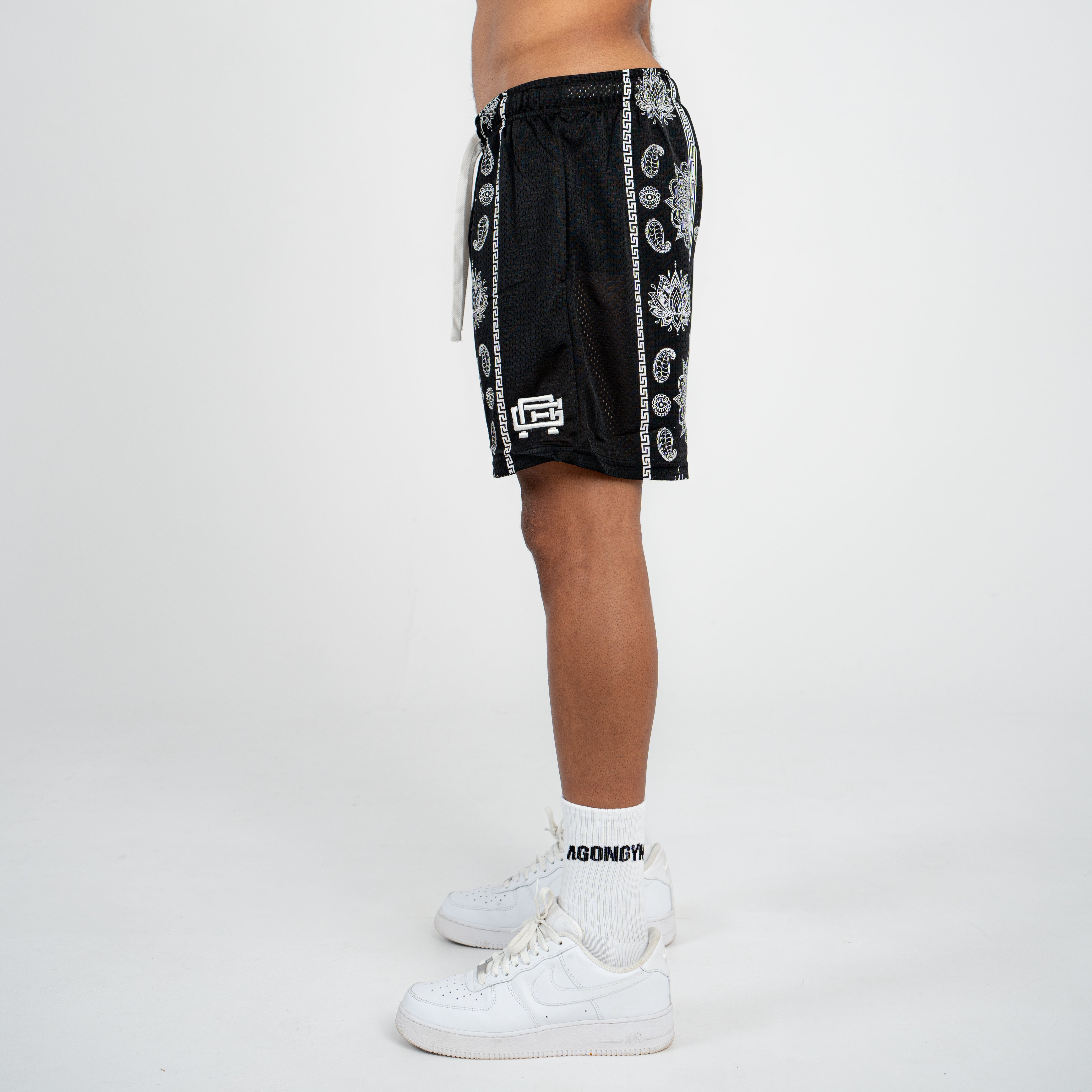 MADNESS MANDALA SHORT - BLACK