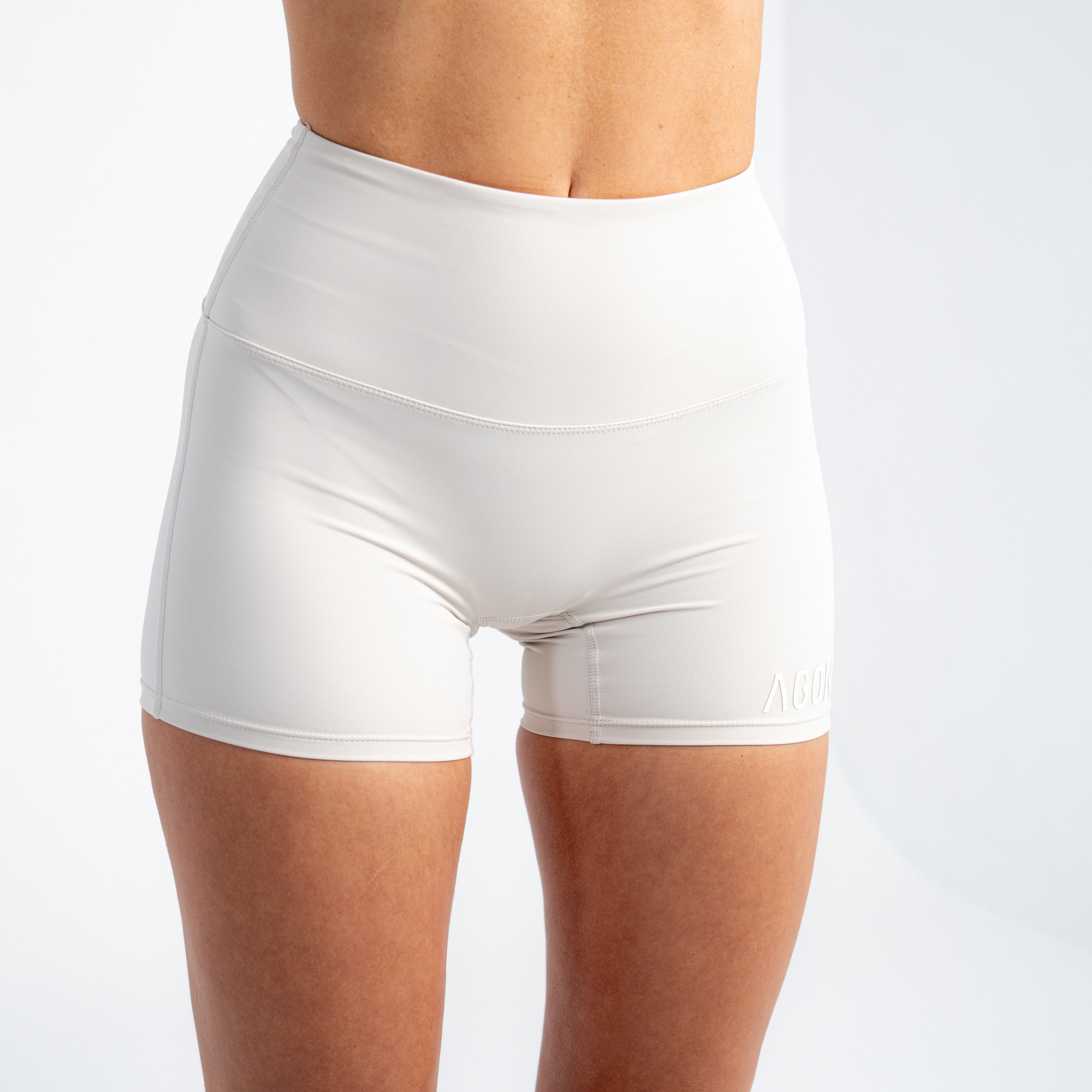 SPIN SHORT - WHITE