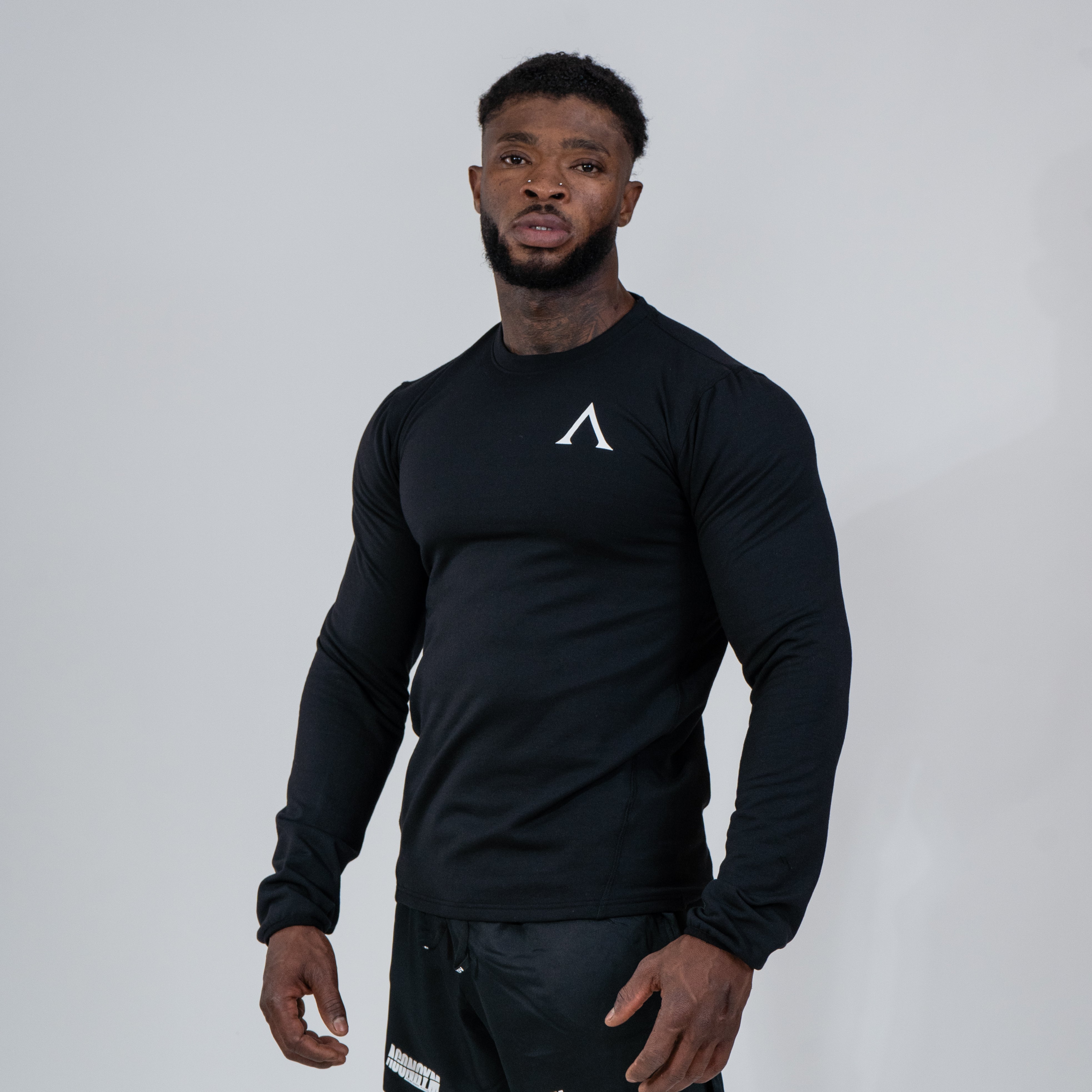 PRECISION PULLOVER - BLACK