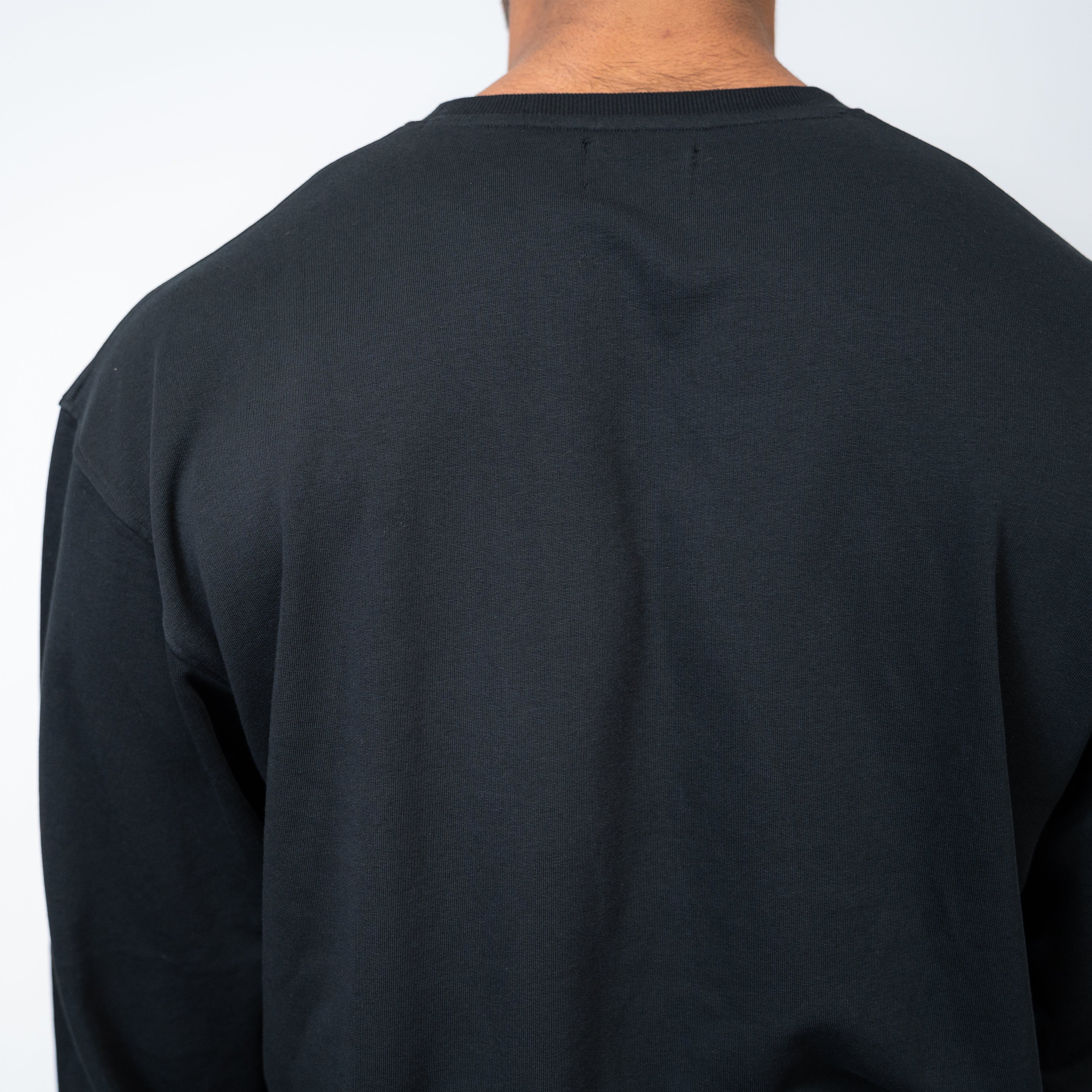 DARK PULLOVER - BLACK