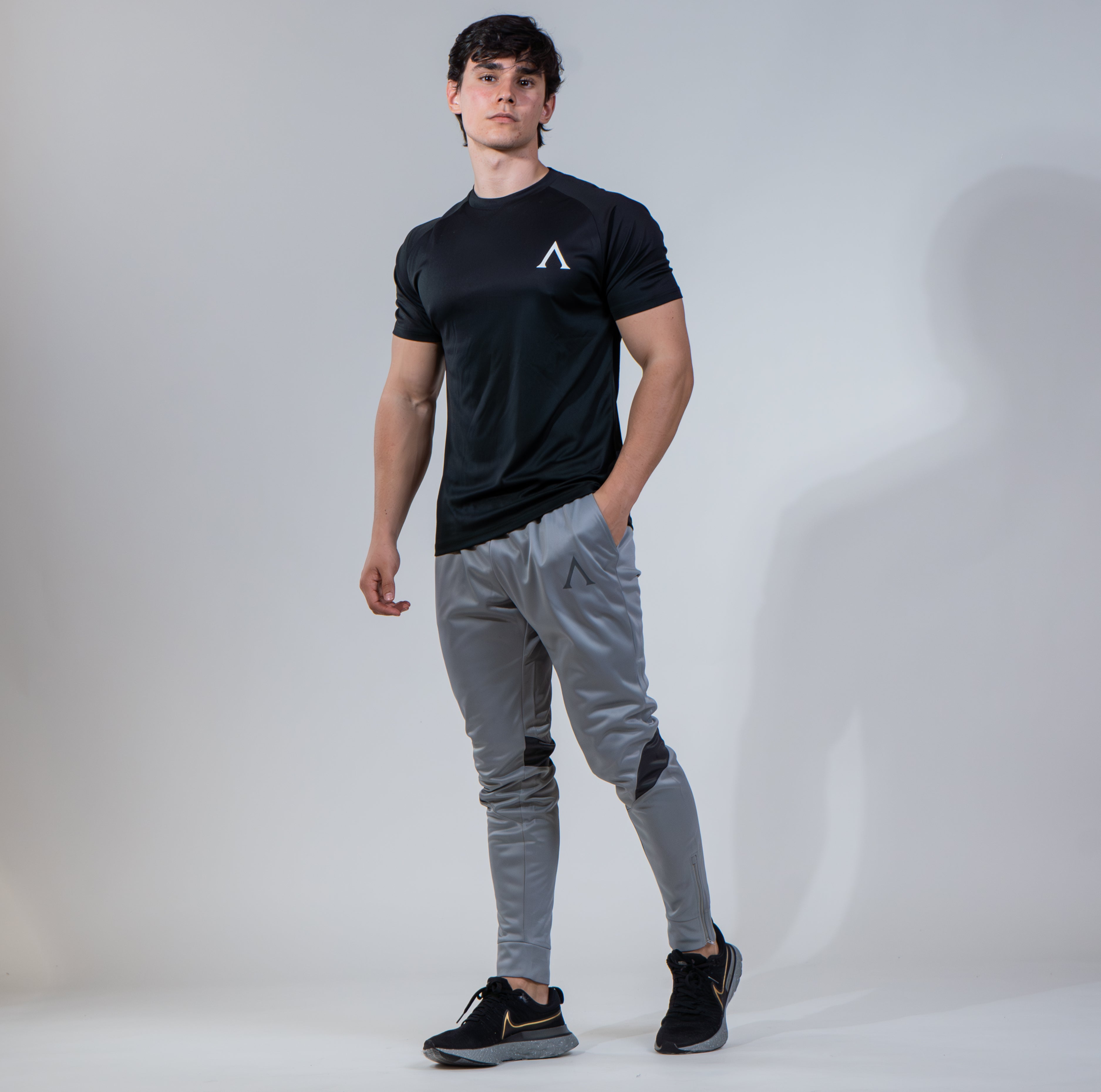 BASIC JOGGER - LIGHT GREY – AGONGYM