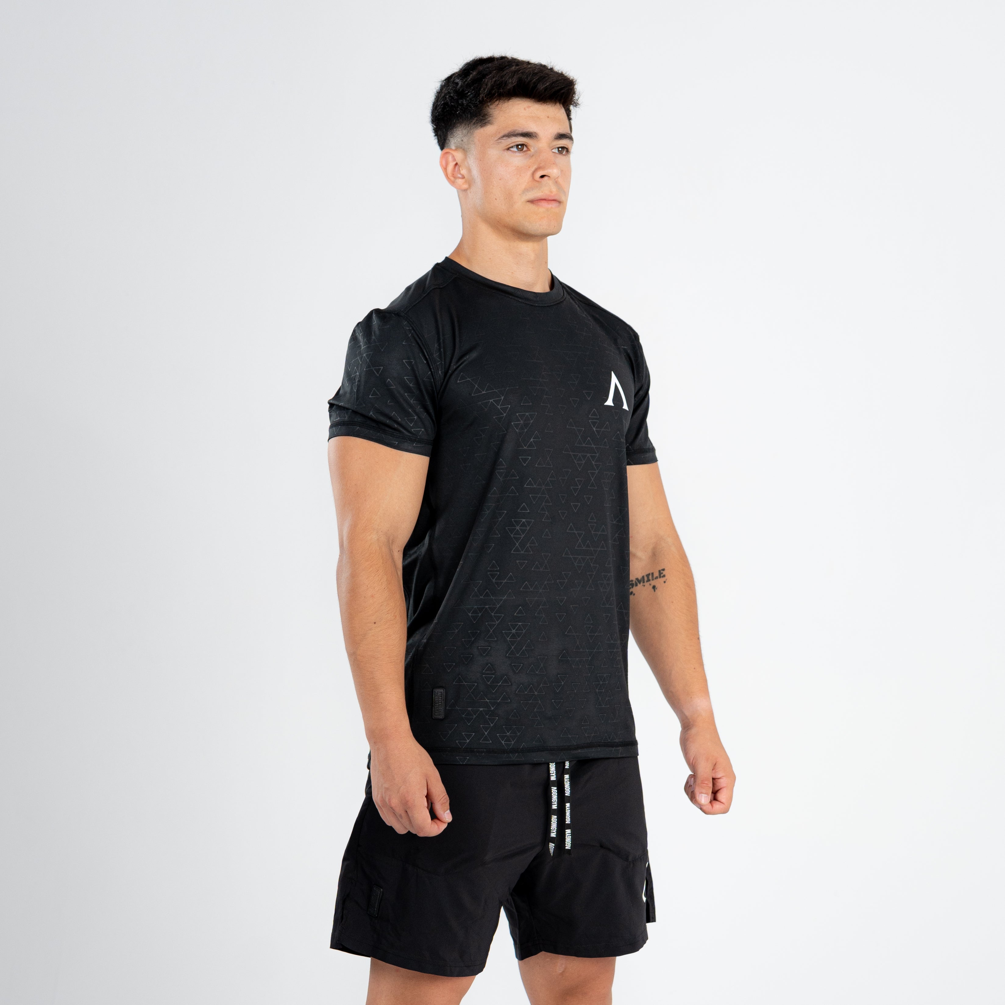 APEX PERFORMANCE T-SHIRT - BLACK