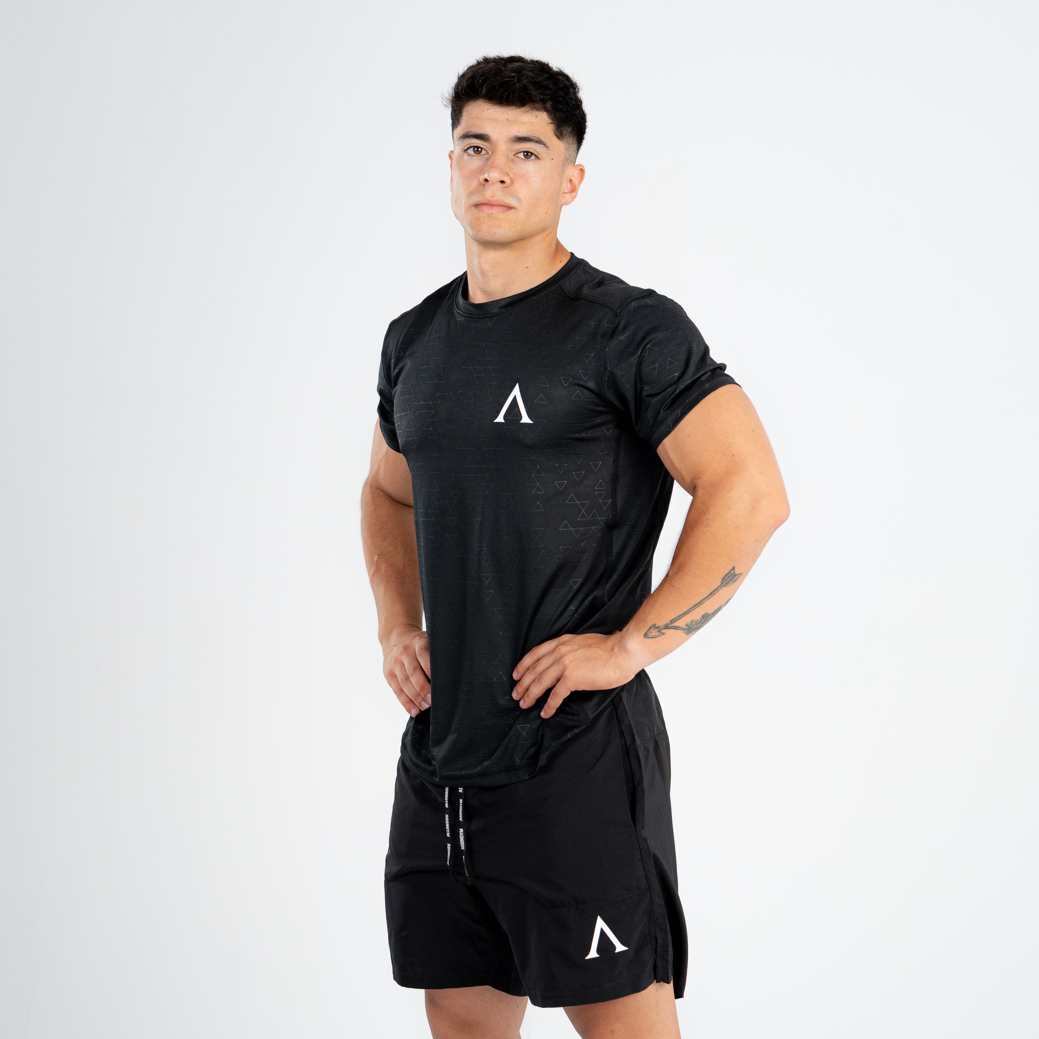 APEX PERFORMANCE T-SHIRT - BLACK