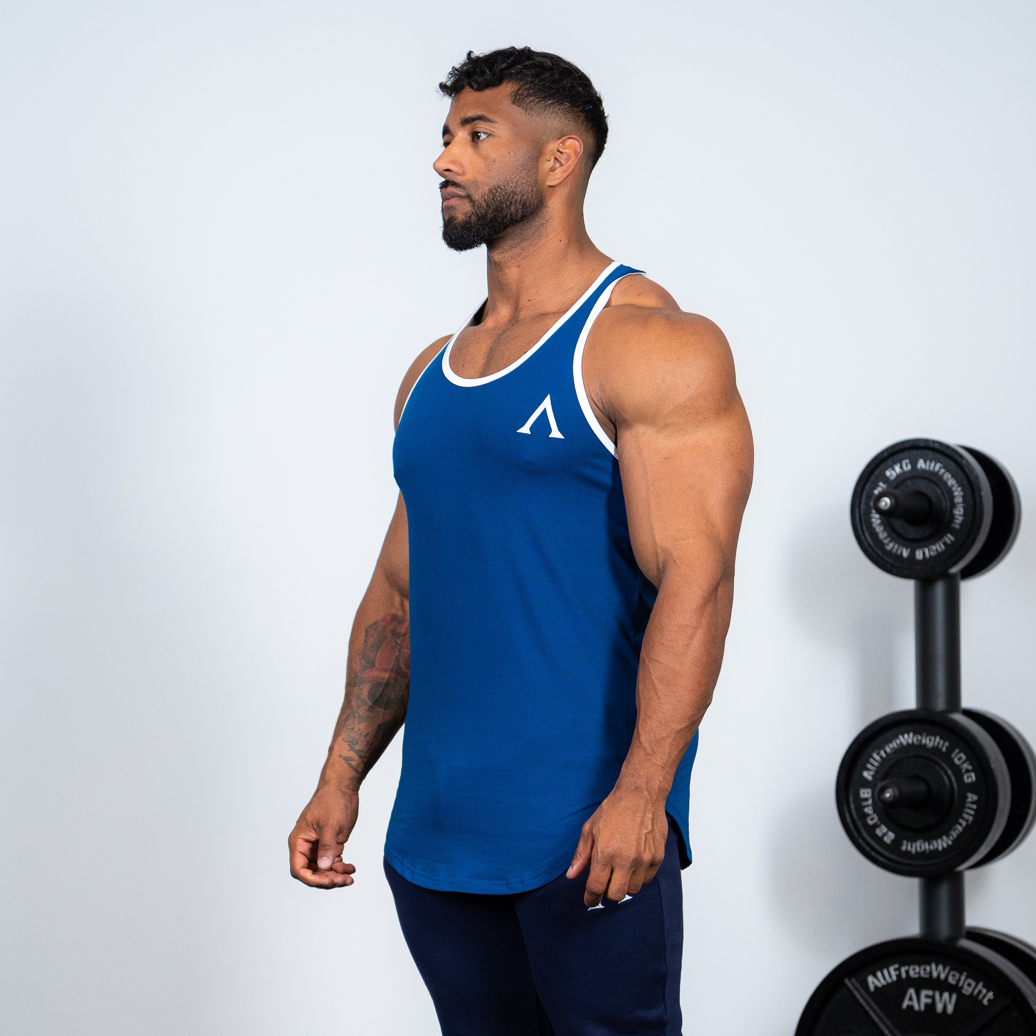 AESTHETIC STRINGER - NAVY