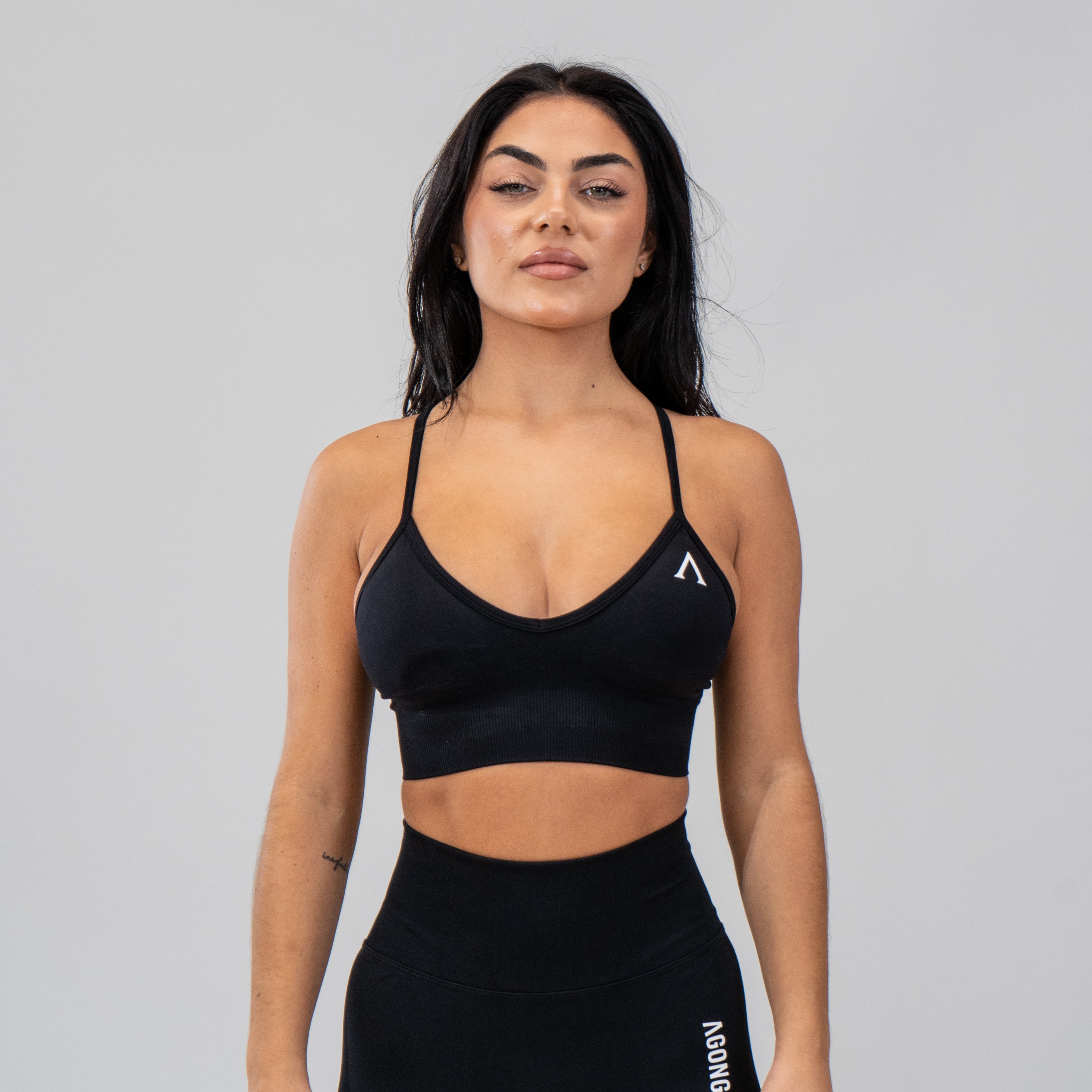 TOP HIGH PERFORMANCE - BLACK