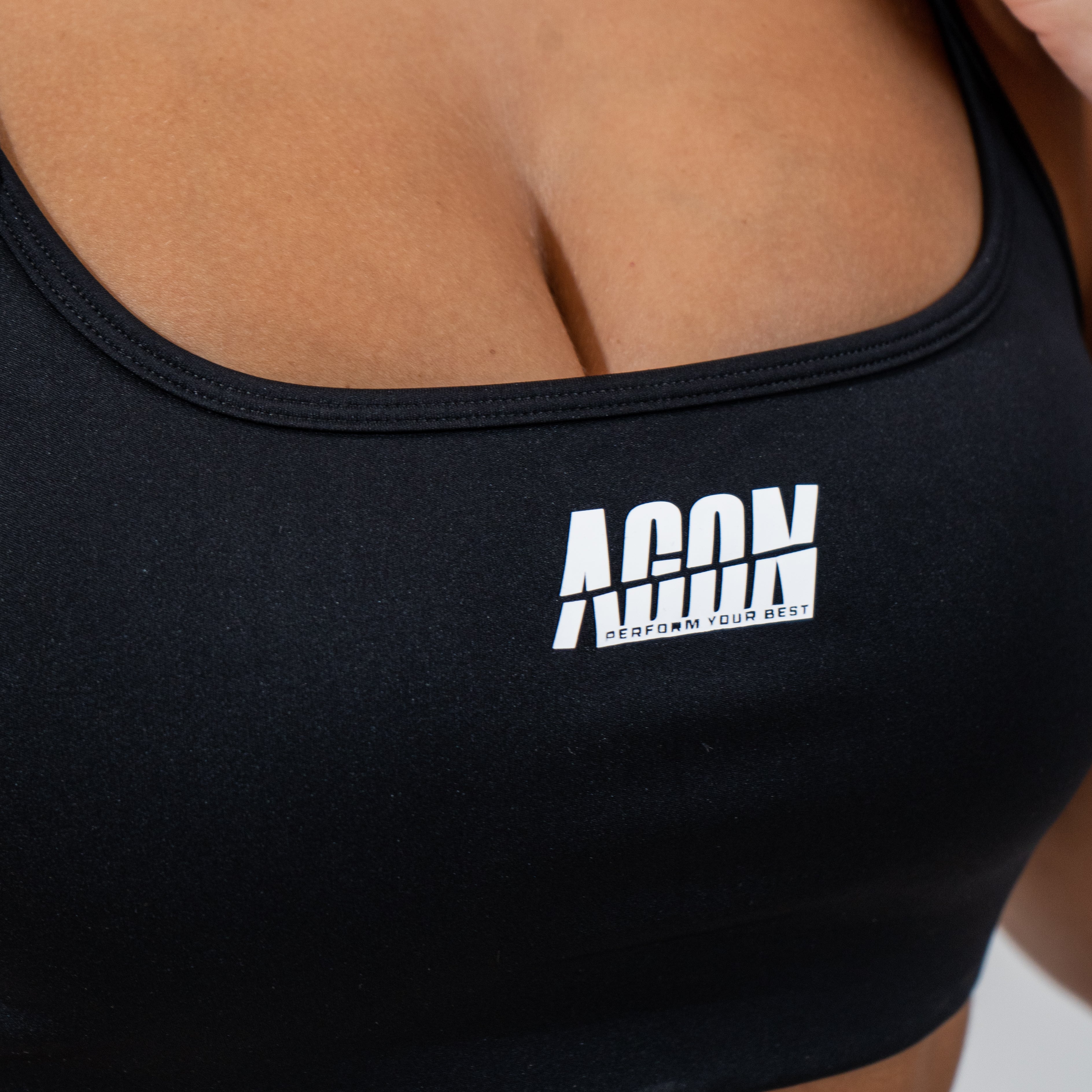 TOP PERFORMANCE - BLACK