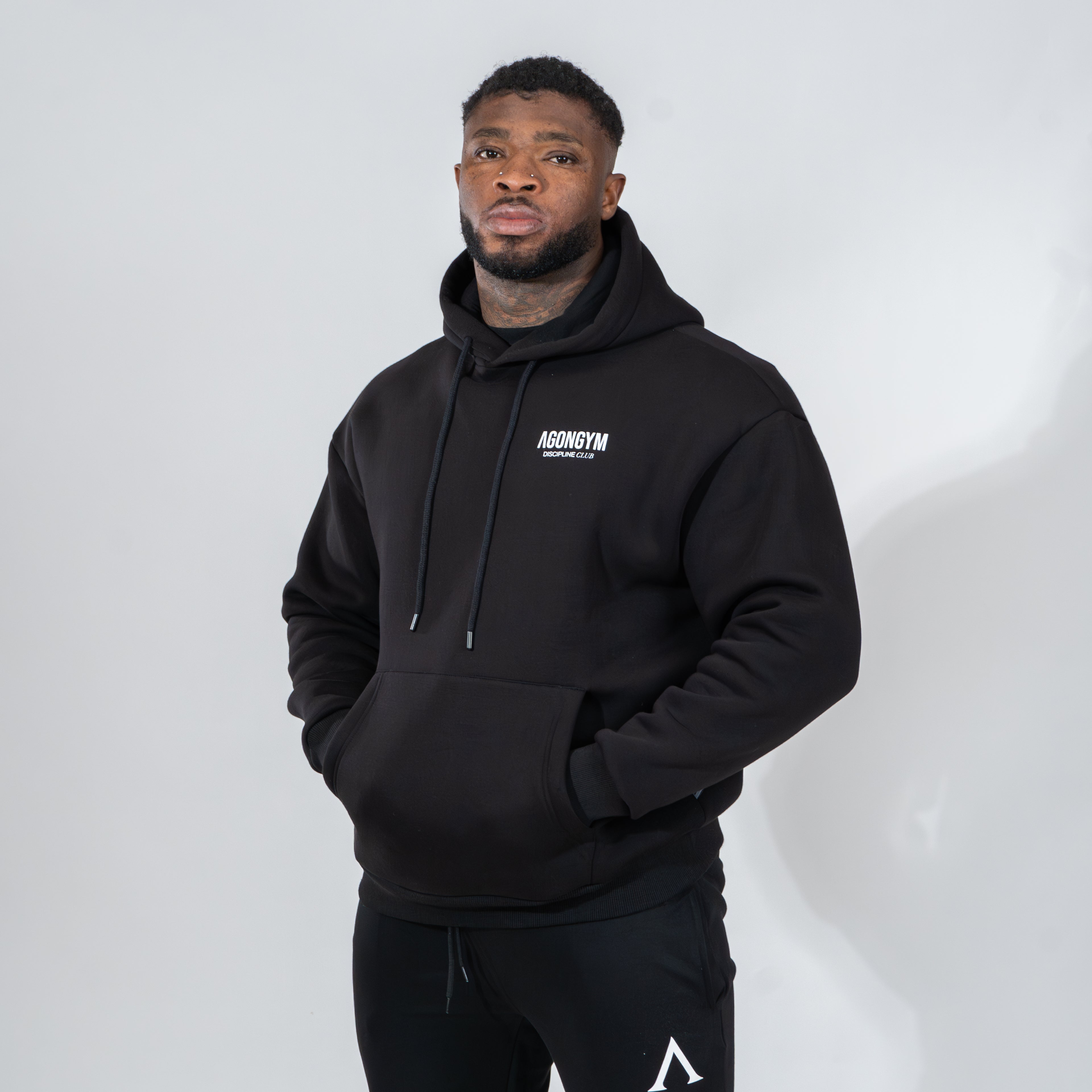 DISCIPLINE CLUB  HOODIE - BLACK