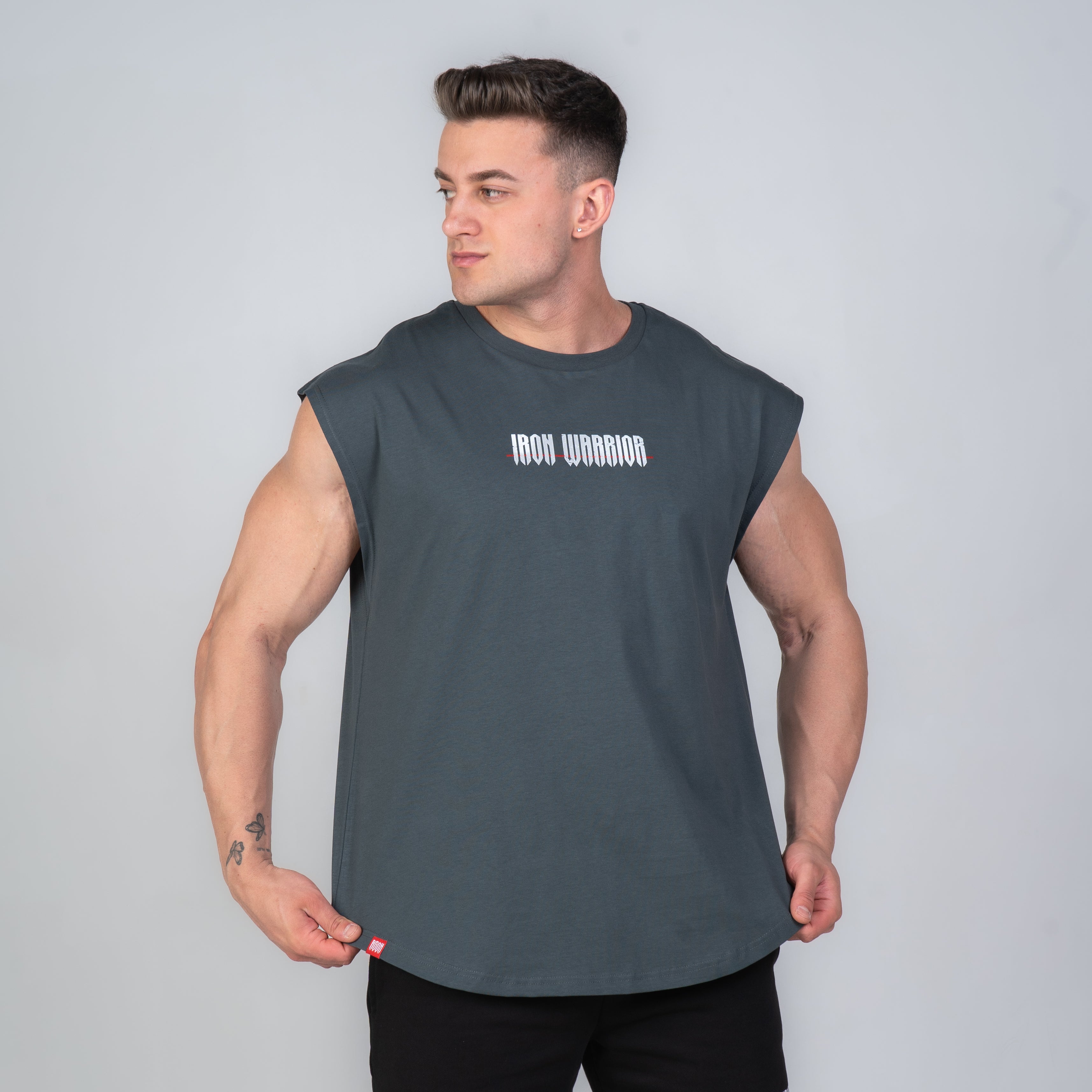 IRON WARRIOR SLEEVELESS - SMOKE BLACK