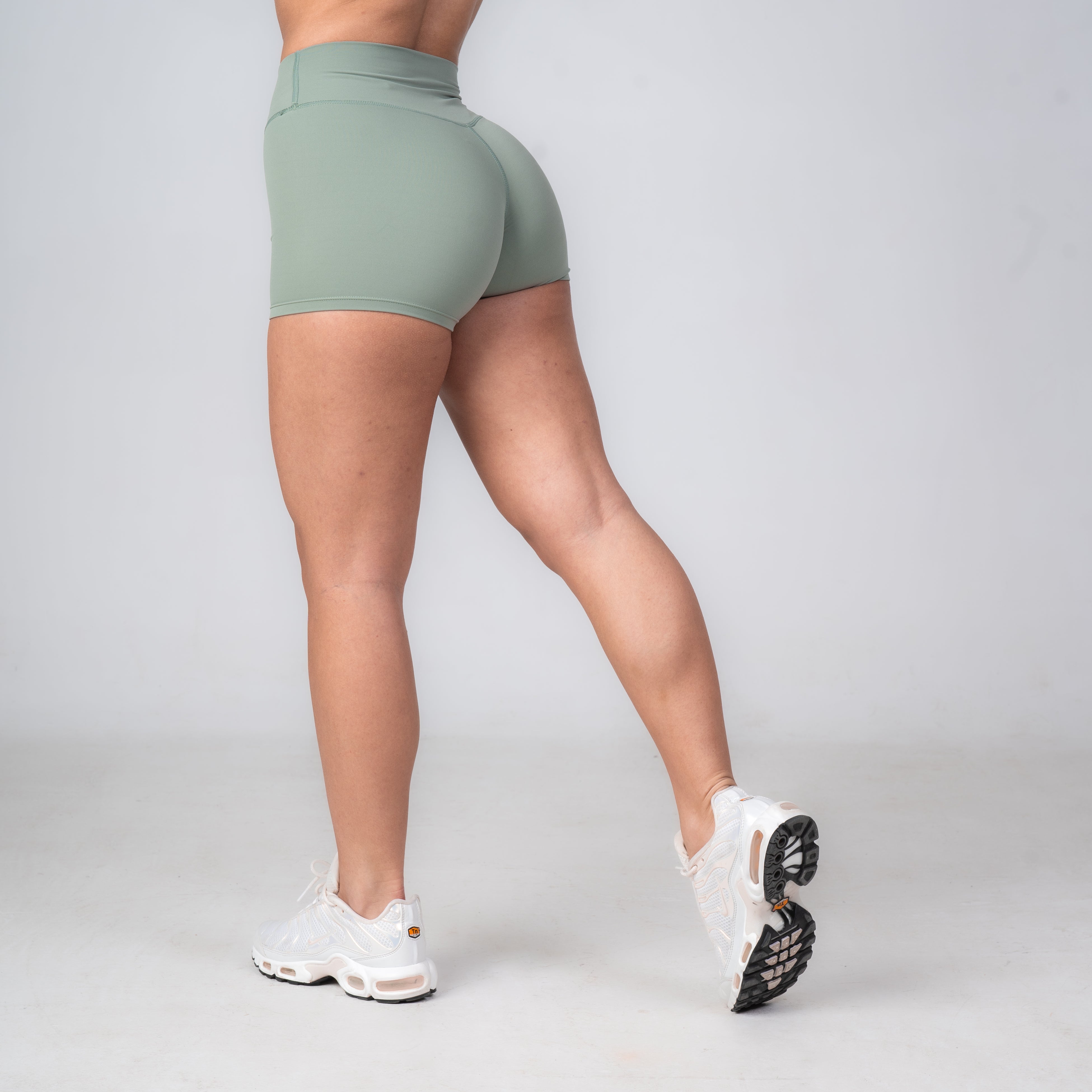 SOFT SKIN SHORT - GREEN