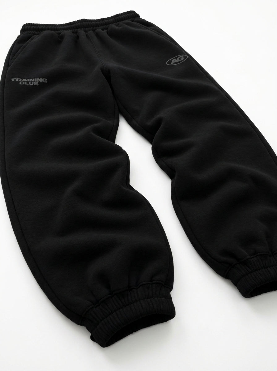 JOGGER TRAINING CLUB - BLACK EDIT