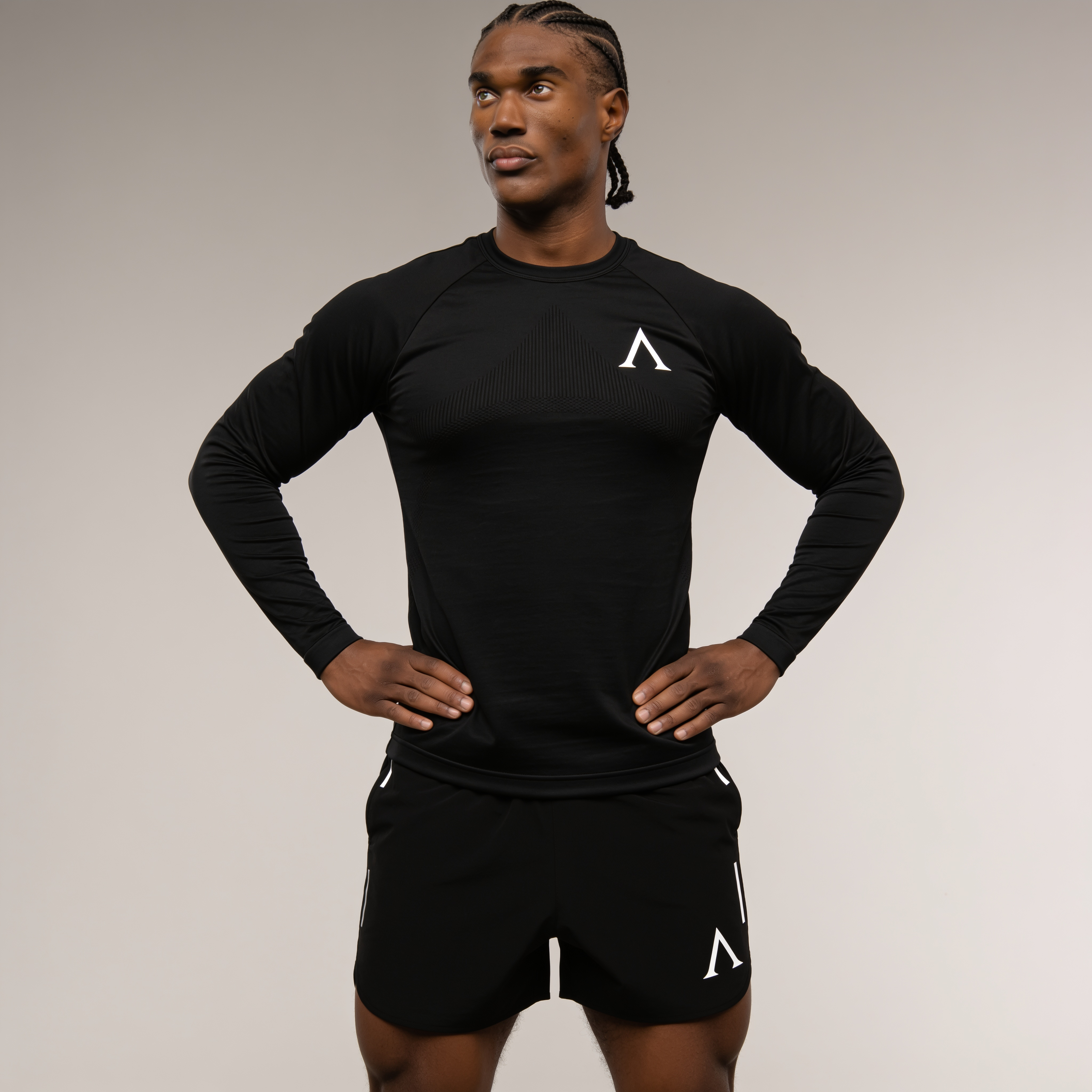HYPERTECH LONGSLEEVE - BLACK