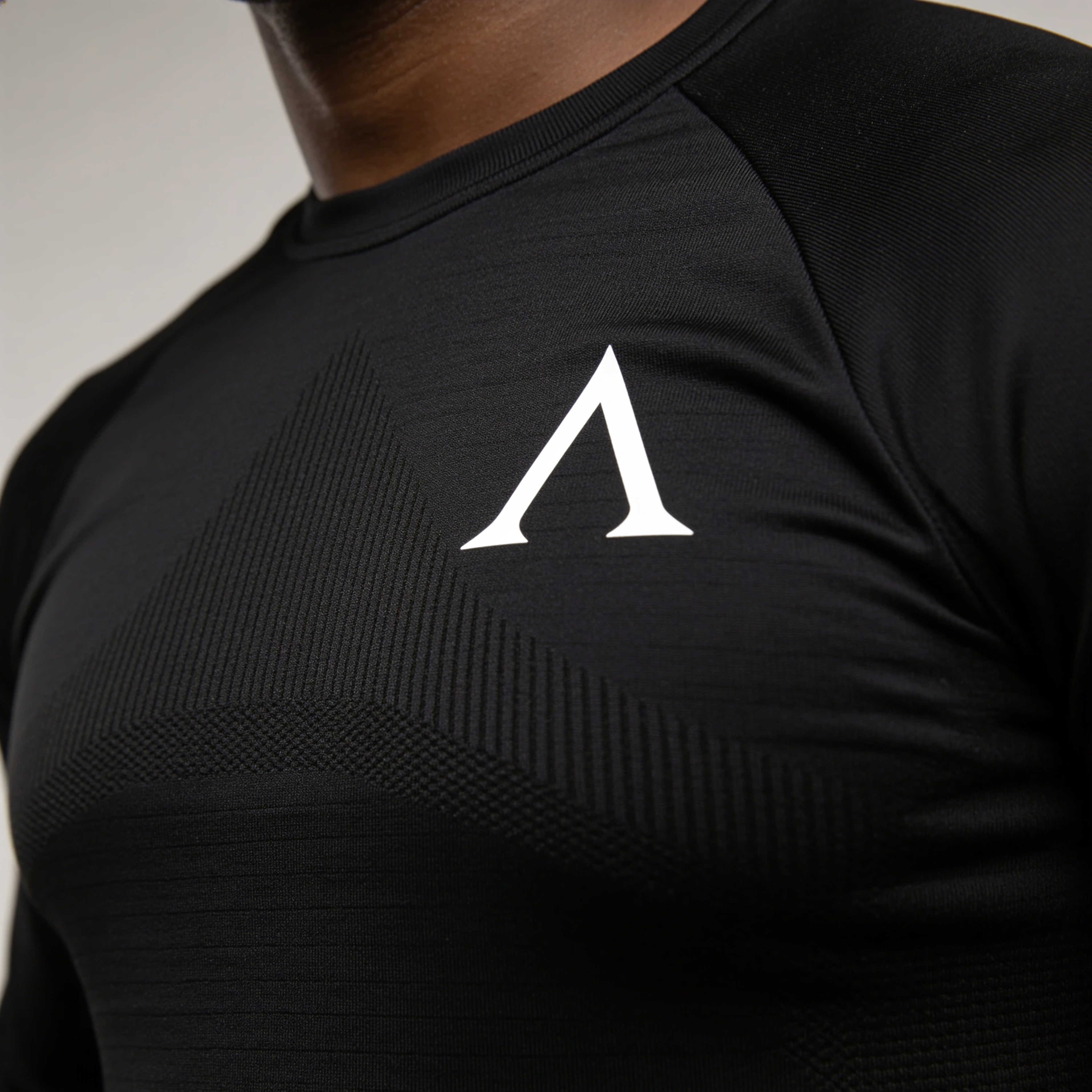 HYPERTECH LONGSLEEVE - BLACK