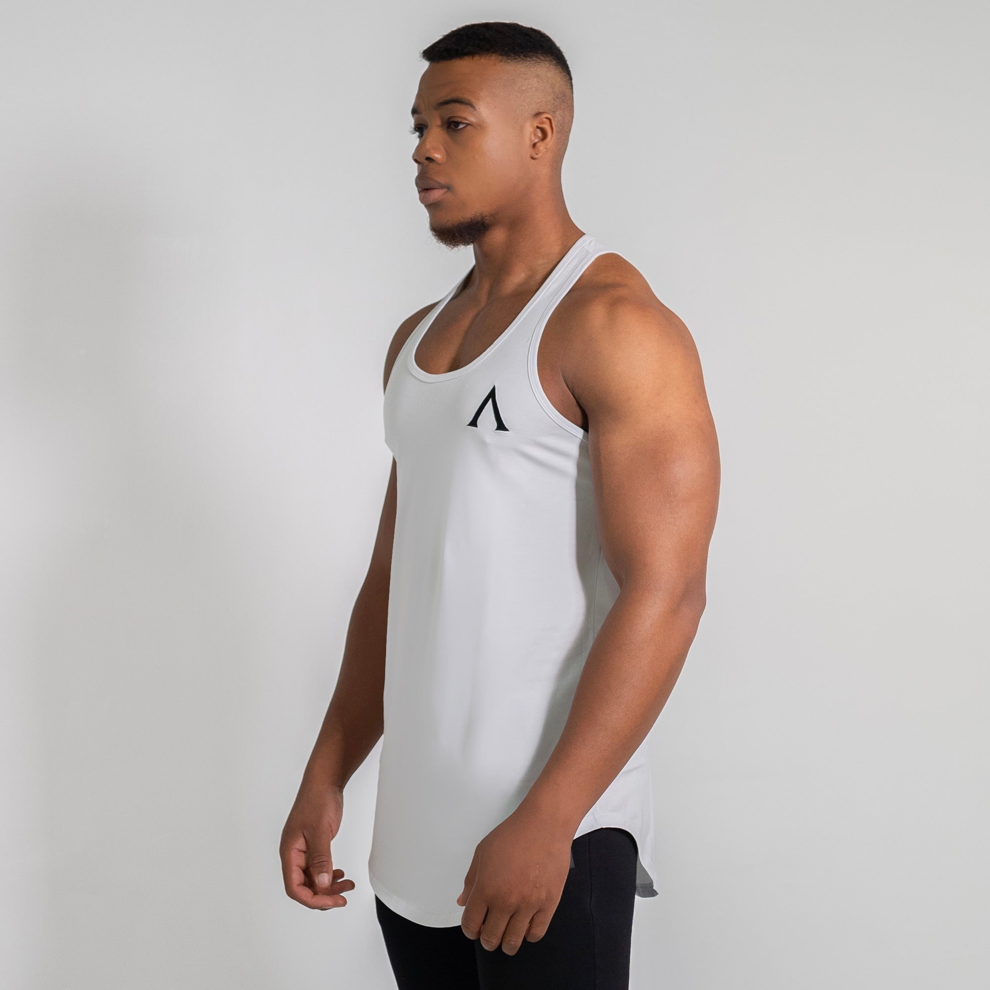 AESTHETIC STRINGER - WHITE