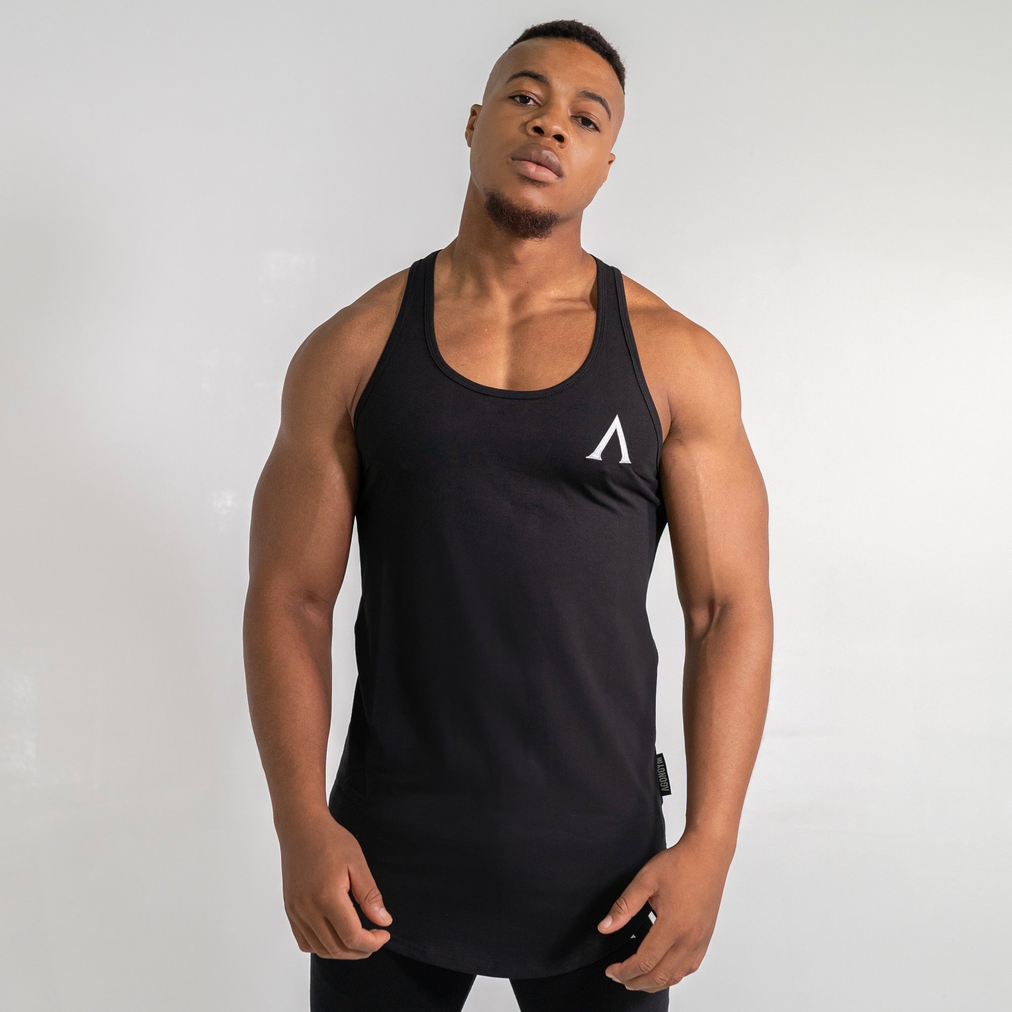 AESTHETIC STRINGER - BLACK